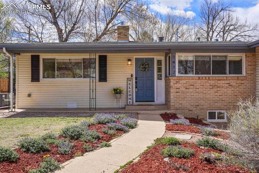 1412 Iowa Ave photo 1 of 29
