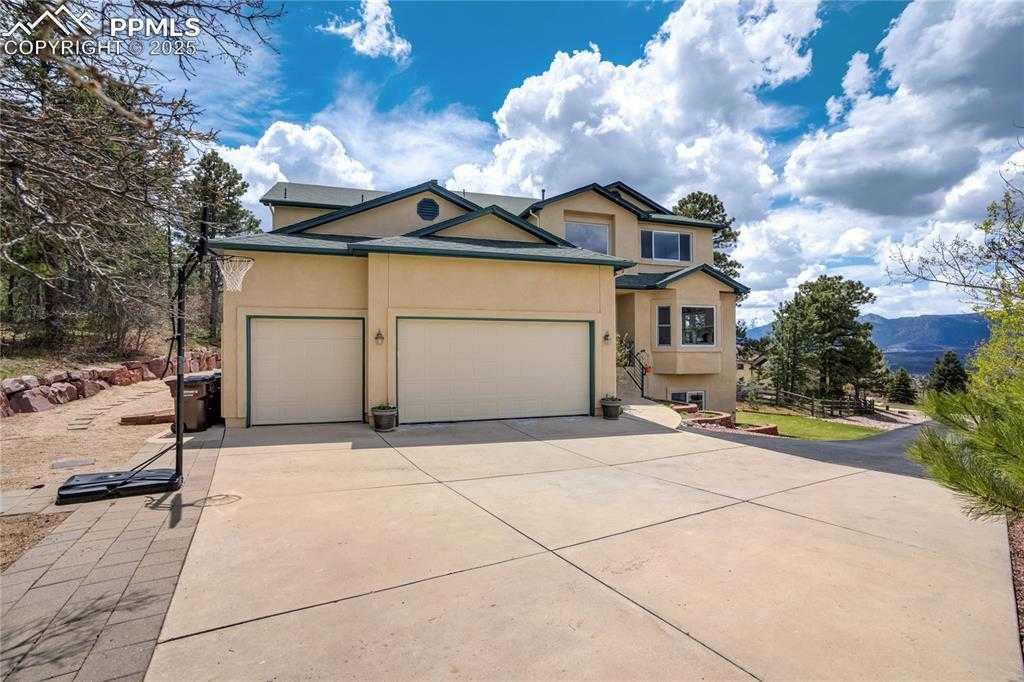 15371 Ridgefield Ln photo 1 of 50