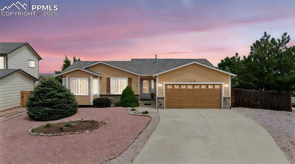 7297 Banberry Dr photo 1 of 24
