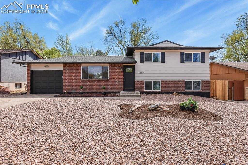 921 Holmes Dr photo 1 of 34
