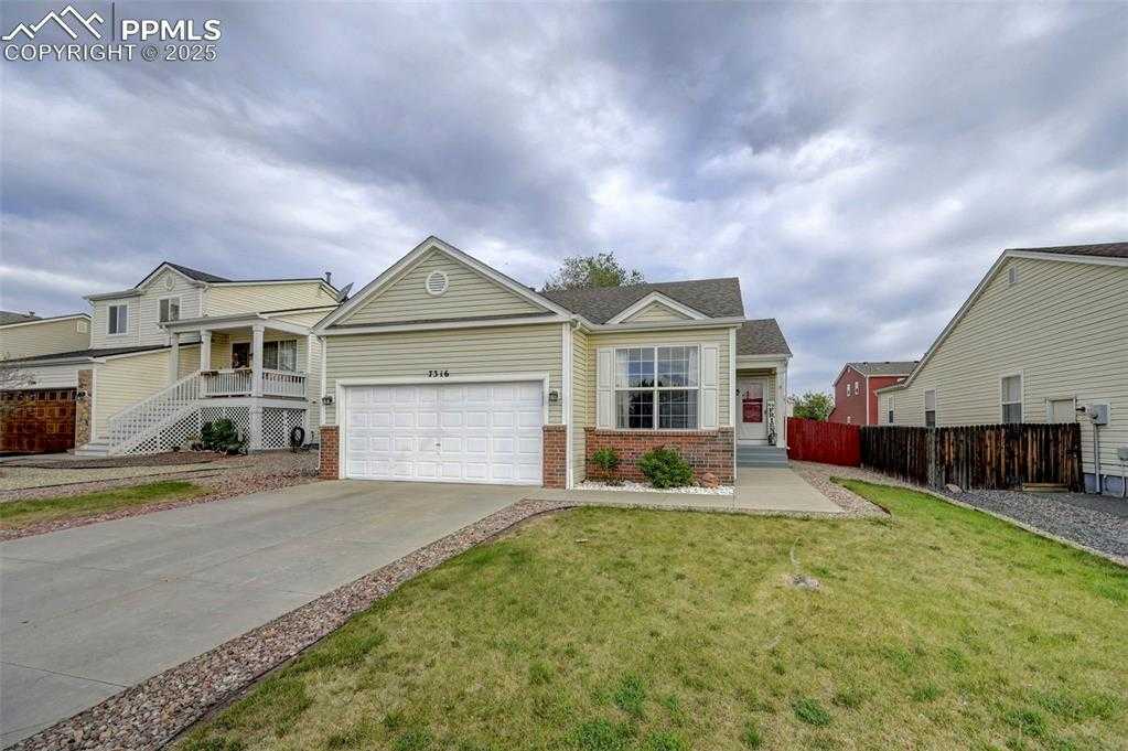 7316 Brush Hollow Dr photo 1 of 26