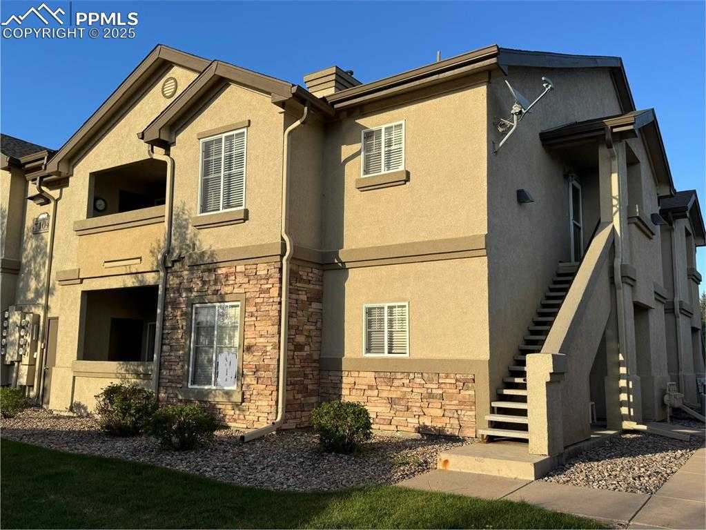 7104 Ash Creek Hts photo 1 of 41
