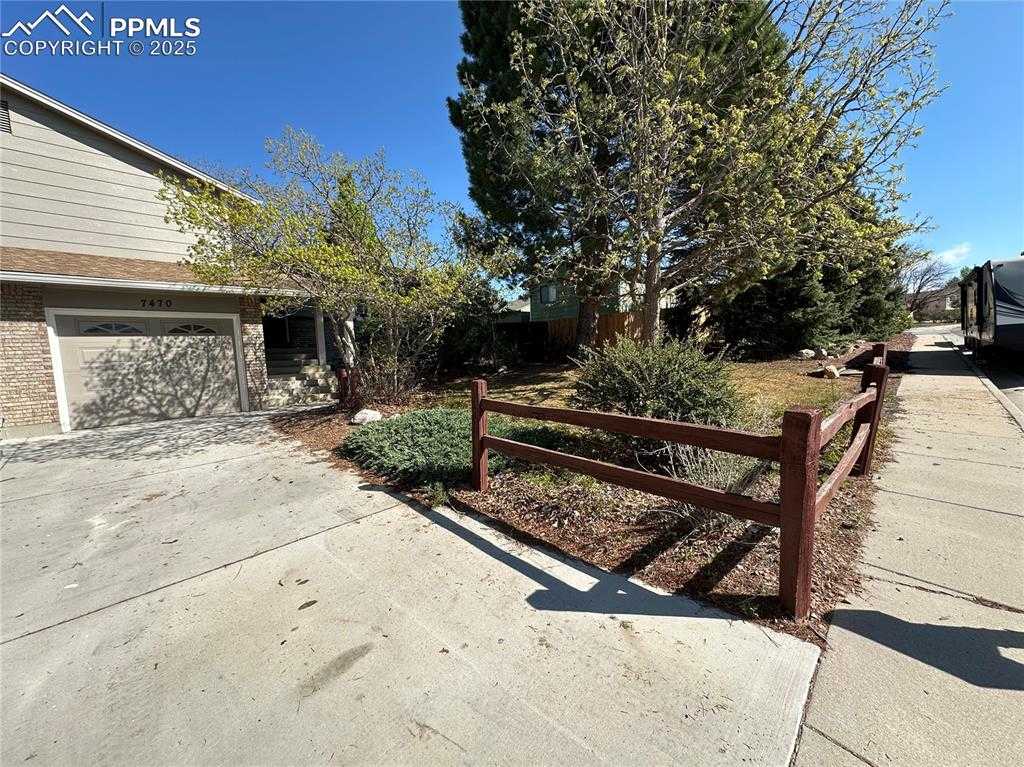 7470 Cabin Ridge Dr photo 1 of 28