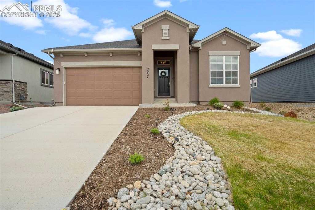 9537 Bugaboo Dr photo 1 of 45