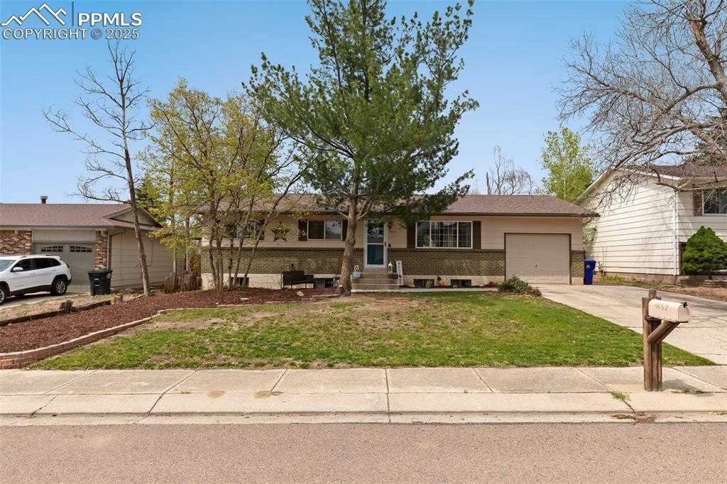 4652 N. Sleepy Hollow Cir photo 1 of 33
