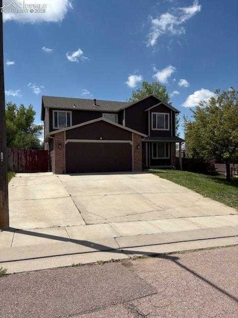 905 Hubbell Dr photo 1 of 25