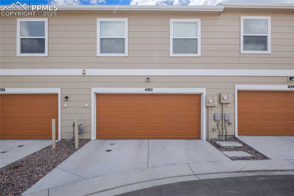 4082 Warthog Hts photo 1 of 26
