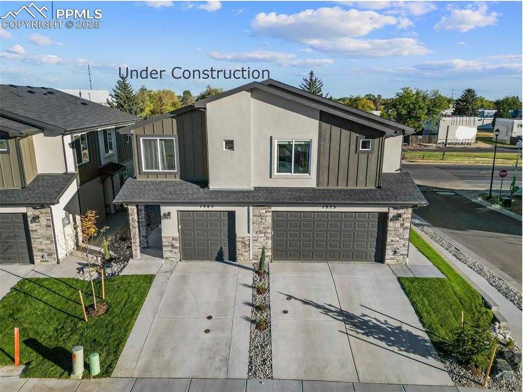 3565 Rosette Grv photo 1 of 33