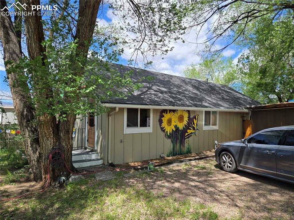 46 Sunflower Rd photo 1 of 36