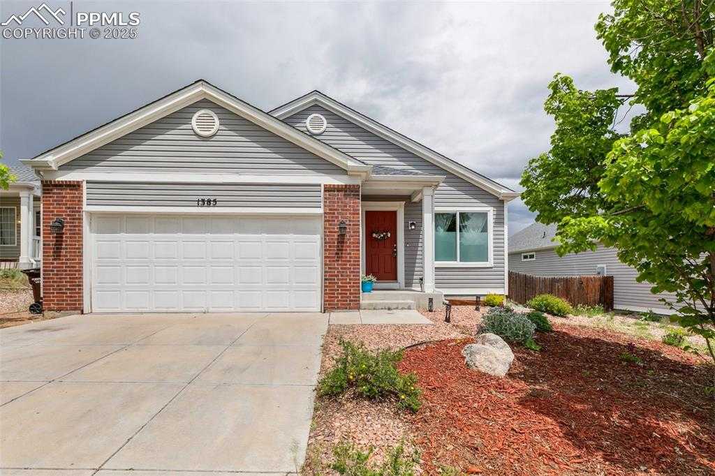 1385 Lords Hill Dr photo 1 of 29