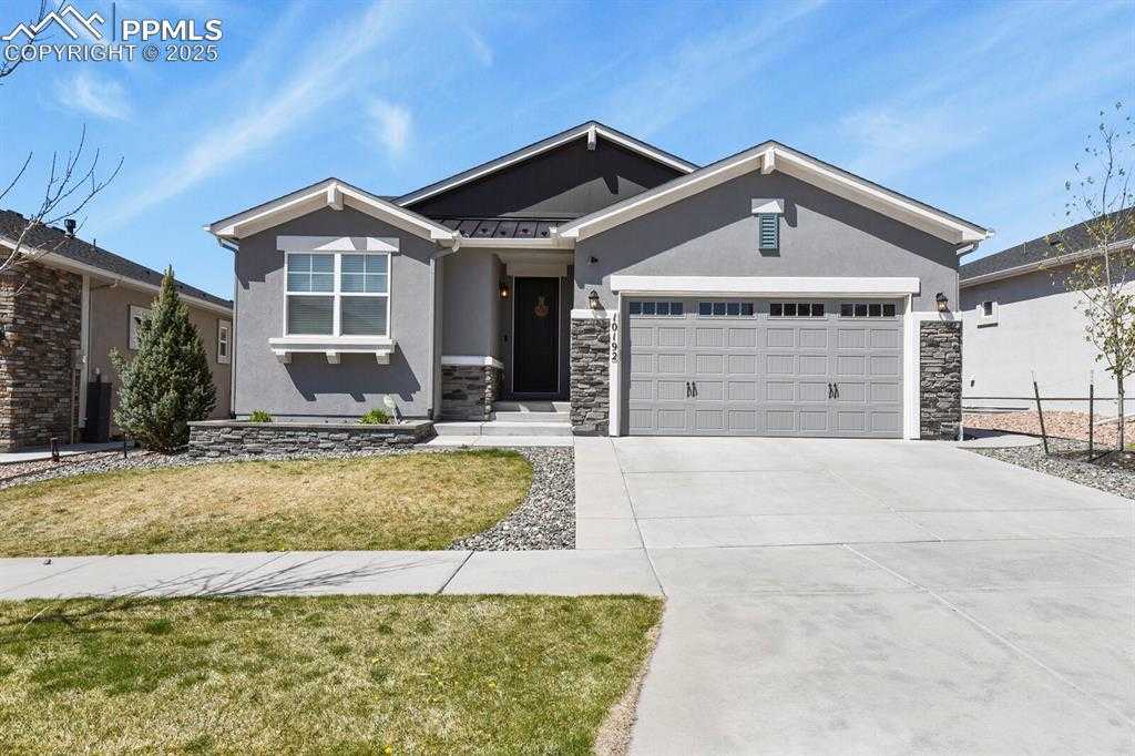 10192 Kentwood Dr photo 1 of 42