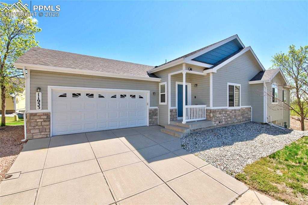 11933 Corbu Hts photo 1 of 35