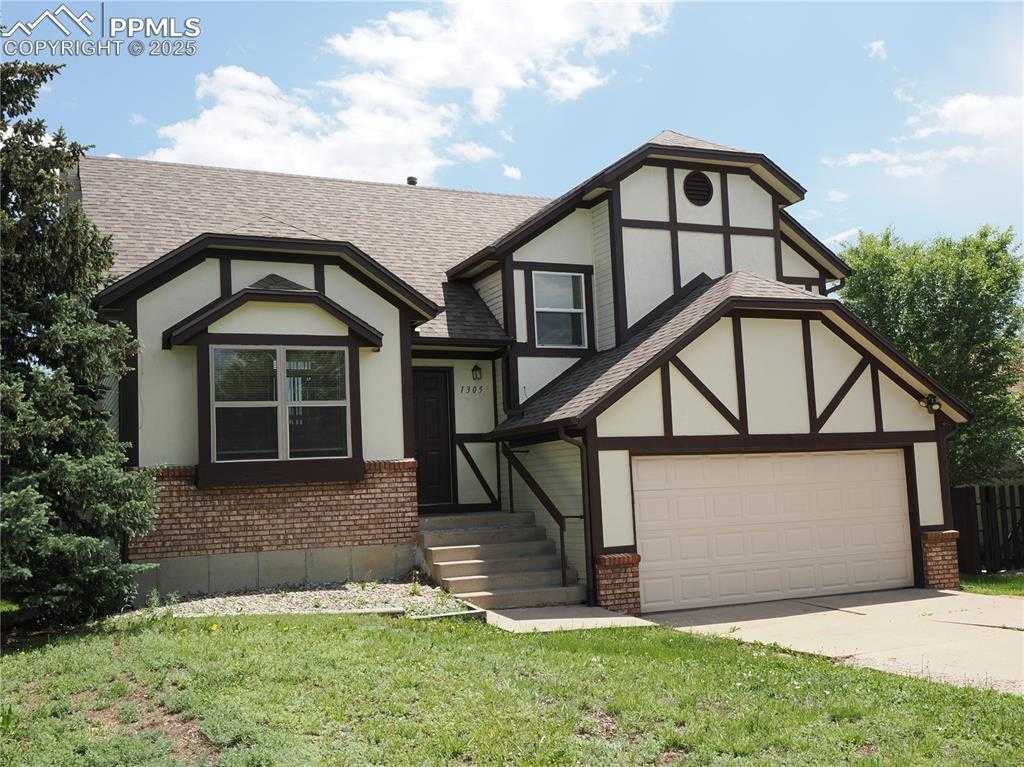 1305 Suncrest Way photo 1 of 33