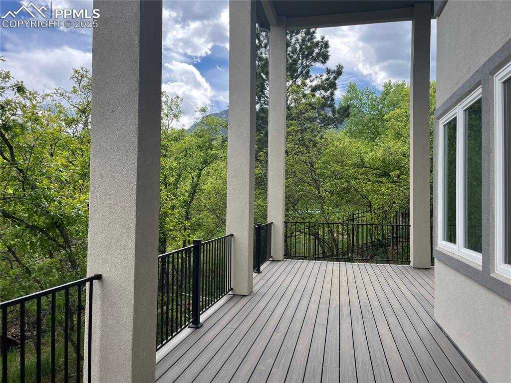 485 Cardiff Cir photo 1 of 34