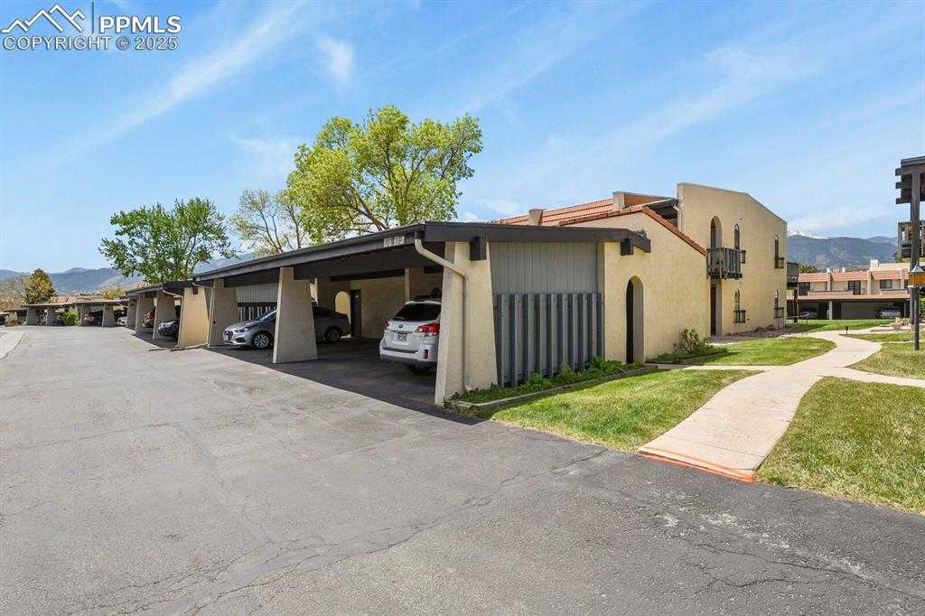 1018 Fontmore Rd photo 1 of 32
