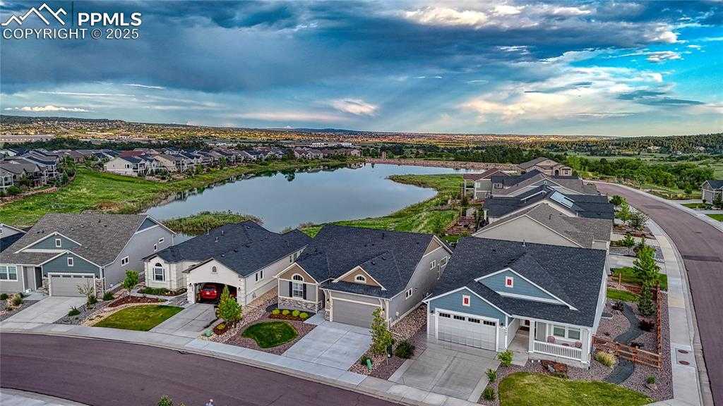 2573 Lakes Edge Dr photo 1 of 50