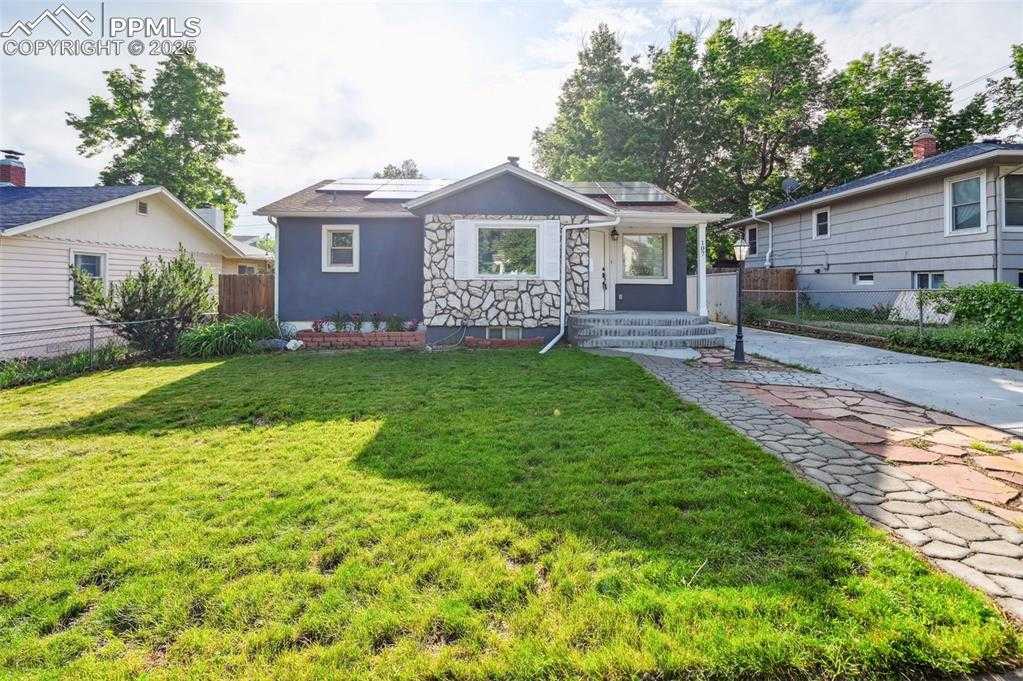 107 N. Logan Ave photo 1 of 31