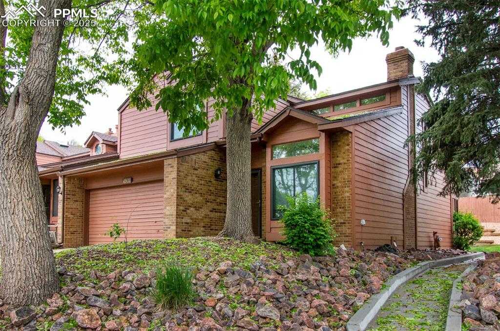 4901 Daybreak Cir photo 1 of 33