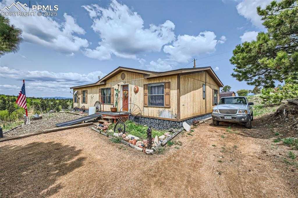 477 Friar Tuck Dr photo 1 of 41