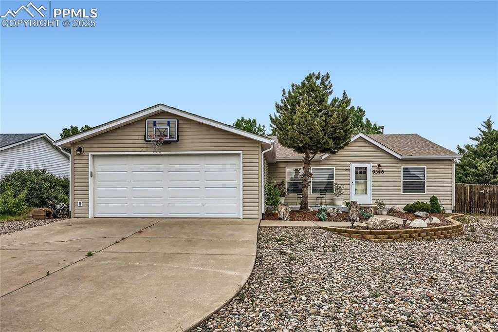 9348 Summer Meadows Dr photo 1 of 38