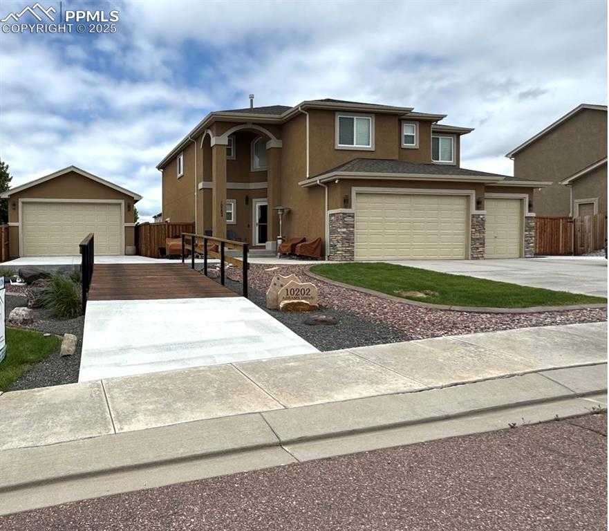10202 Abrams Dr photo 1 of 49
