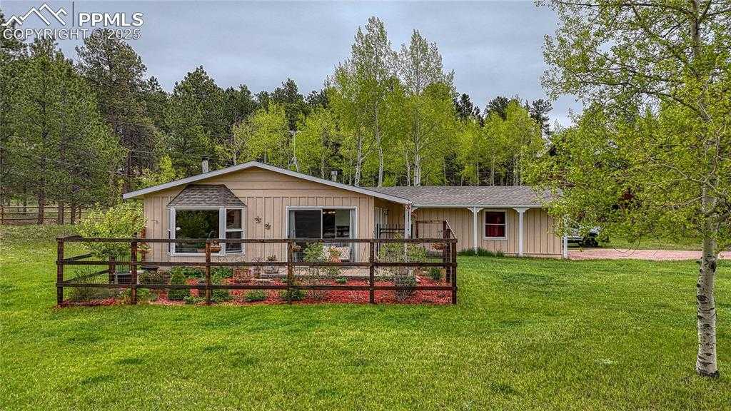 1451 Blackfoot Trl photo 1 of 39