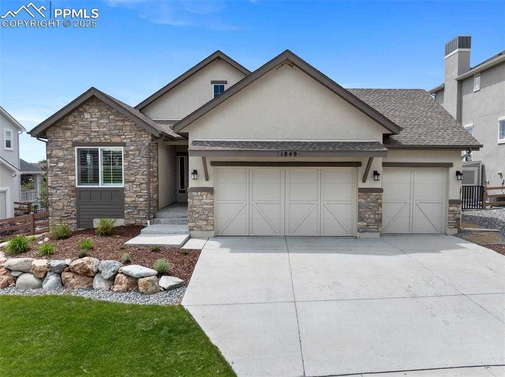 1849 Clayhouse Dr photo 1 of 41