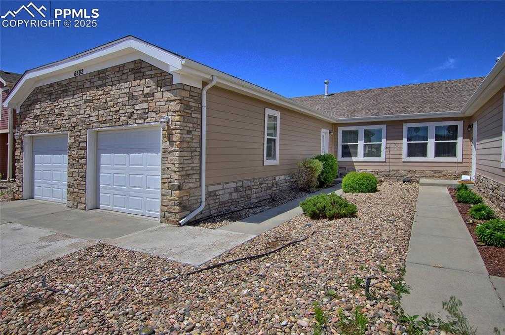 6582 Gelbvieh Rd photo 1 of 25