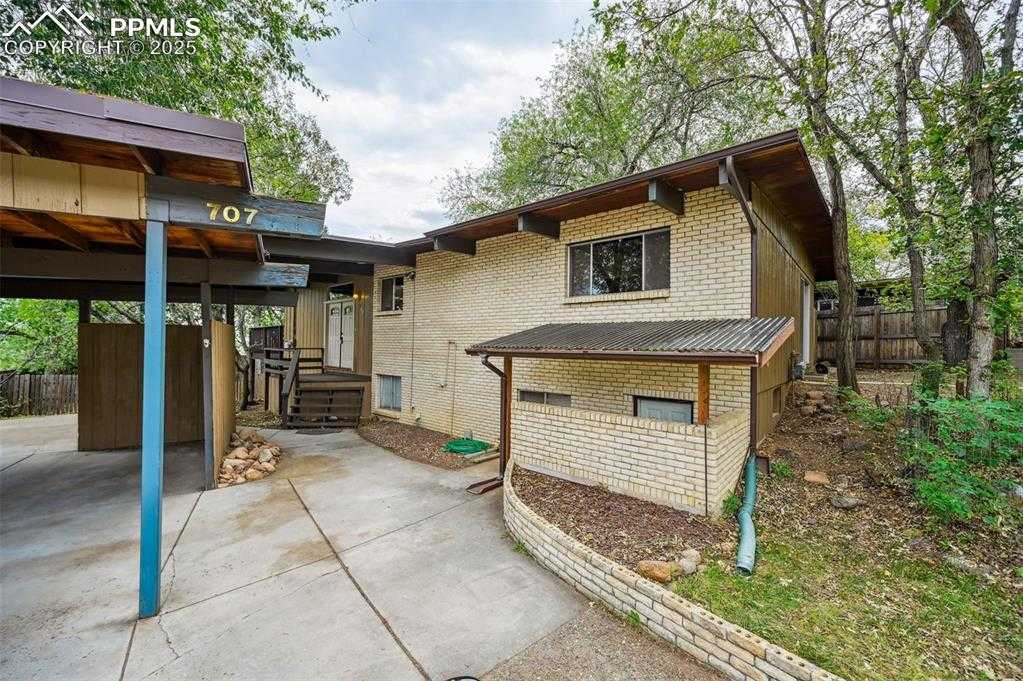 707 Orion Dr photo 1 of 44