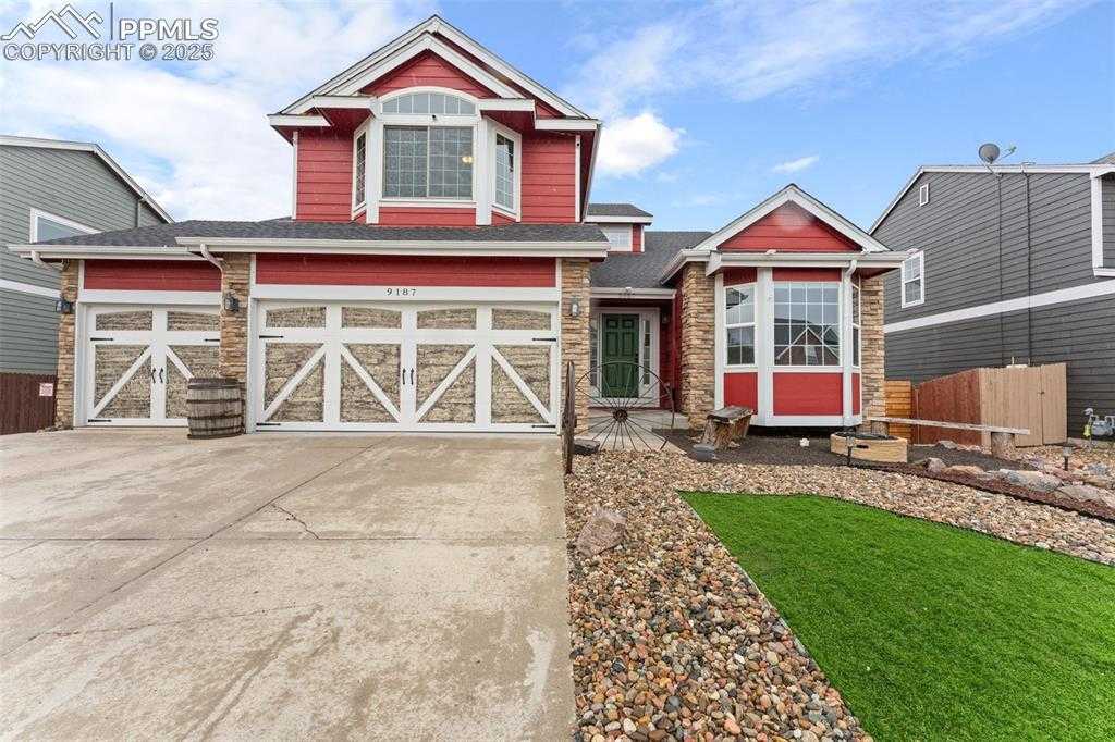 9187 Royal Melbourne Cir photo 1 of 49