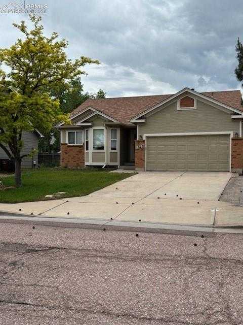 1595 Gumwood Dr photo 1 of 27