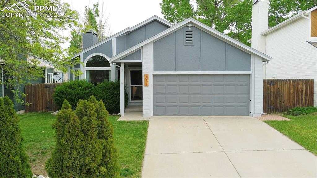 7975 Remington Ridge Pl photo 1 of 23