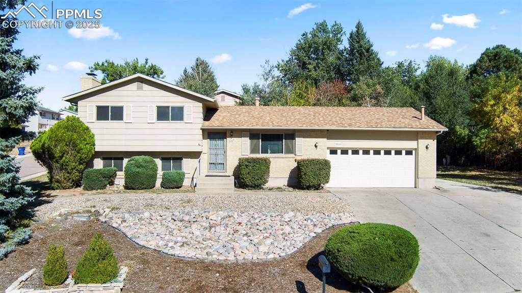 3325 Raindrop Dr photo 1 of 32