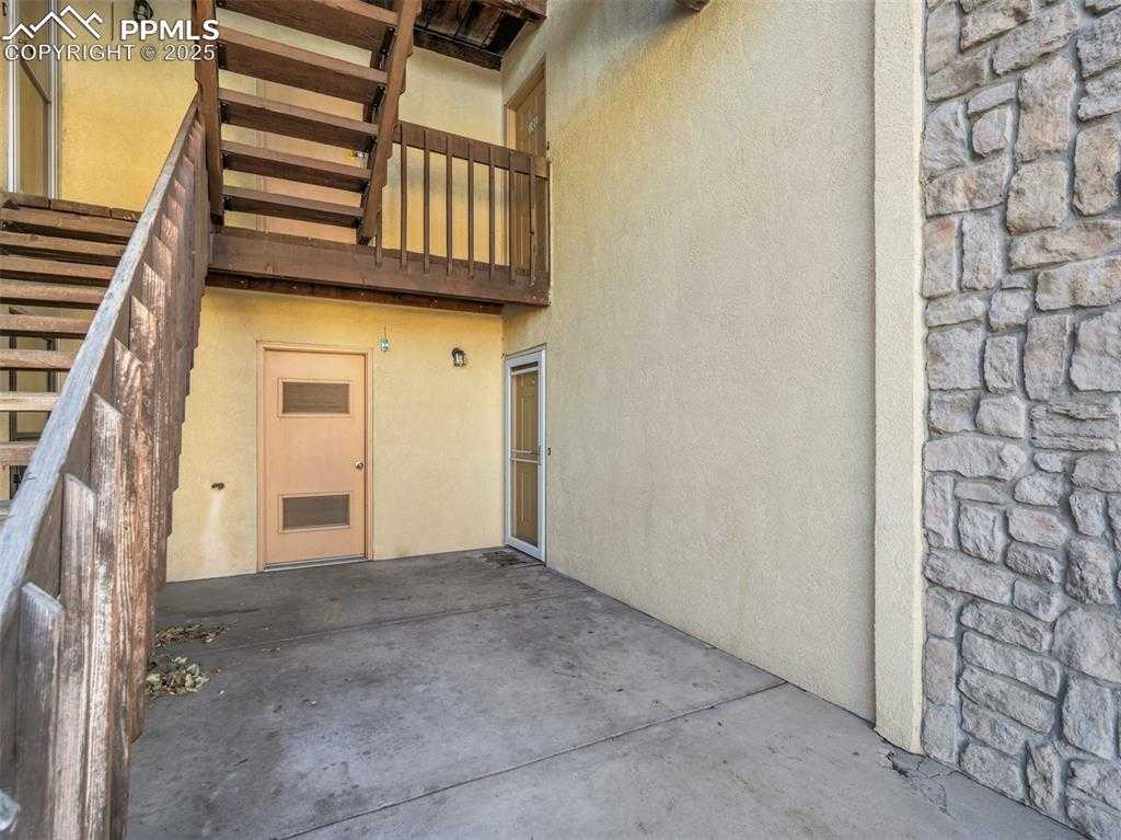 842 Tenderfoot Hill Rd photo 1 of 41
