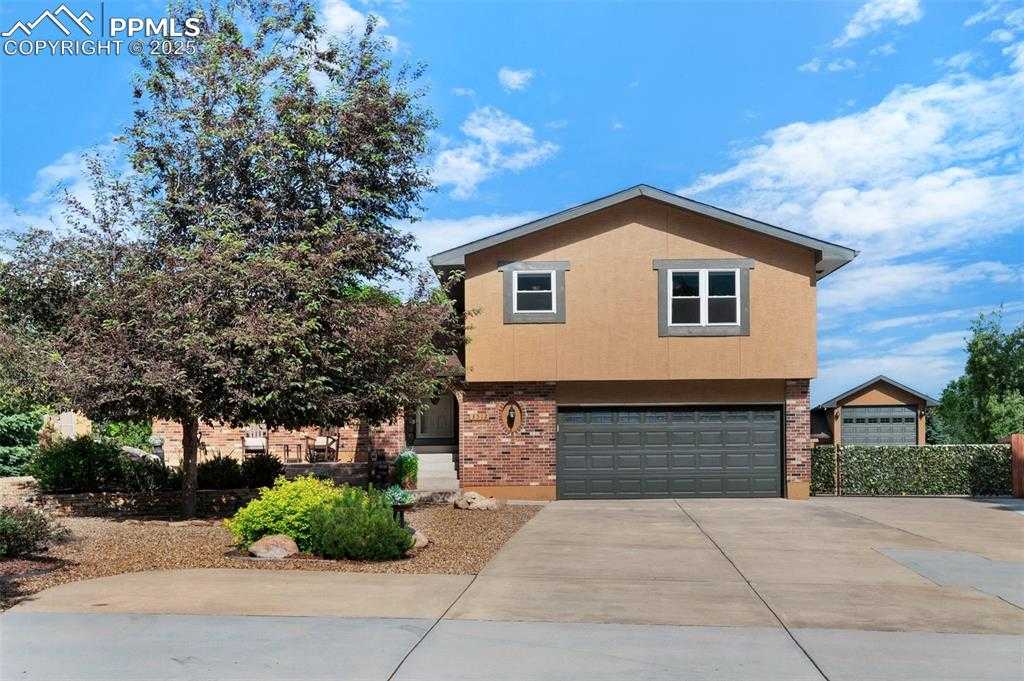 3512 Chico Cir photo 1 of 42