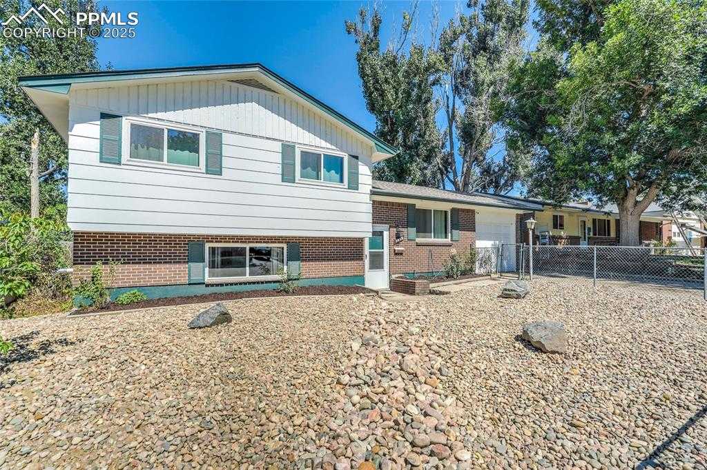 3622 Anemone Cir photo 1 of 14