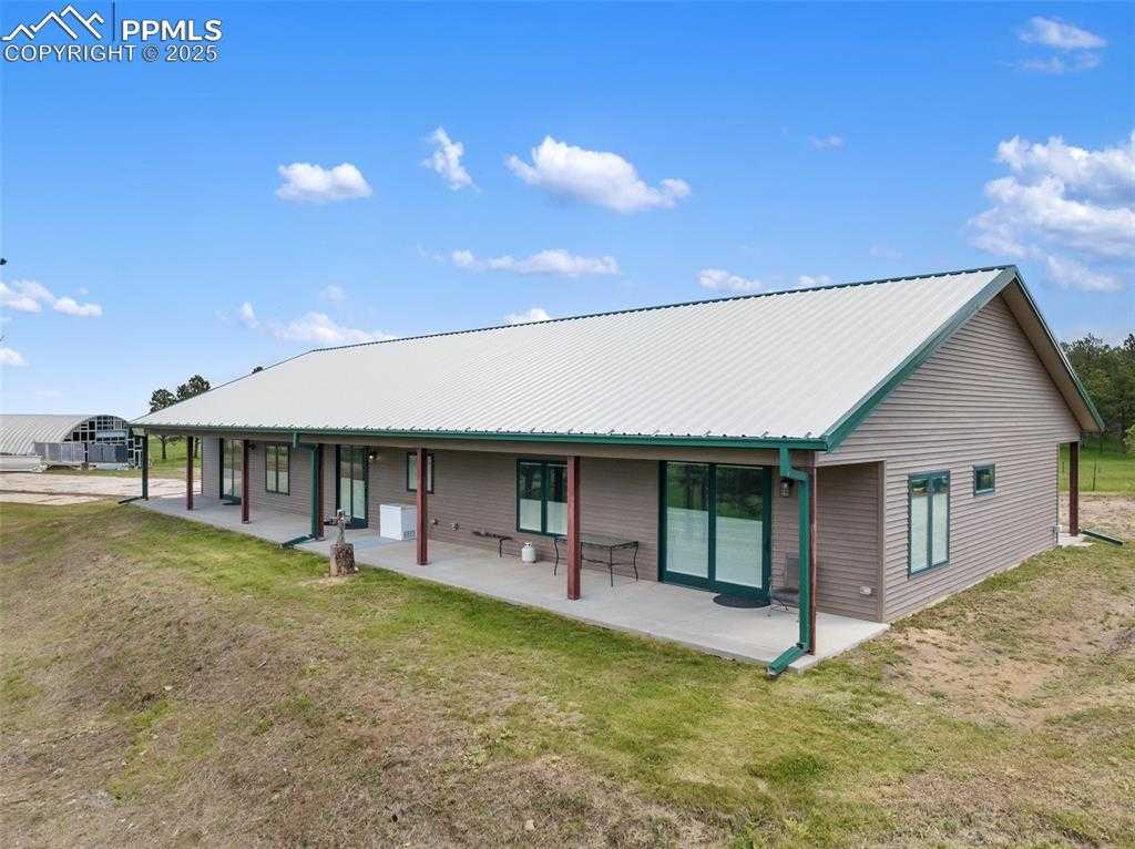 14495 Holmes Rd photo 1 of 35