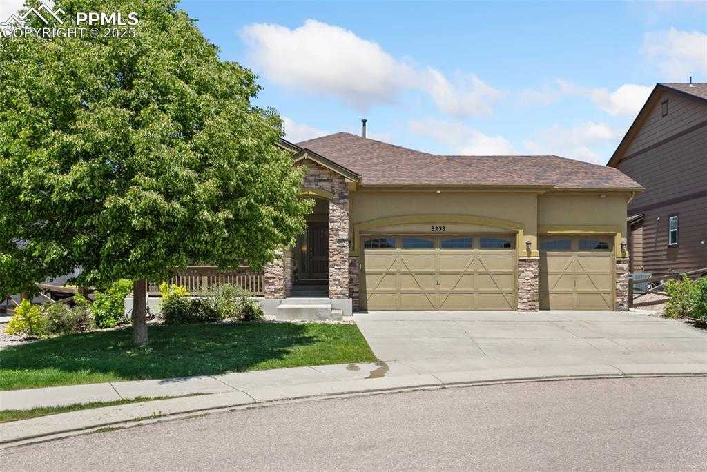 8238 Hollygrape Ln photo 1 of 32