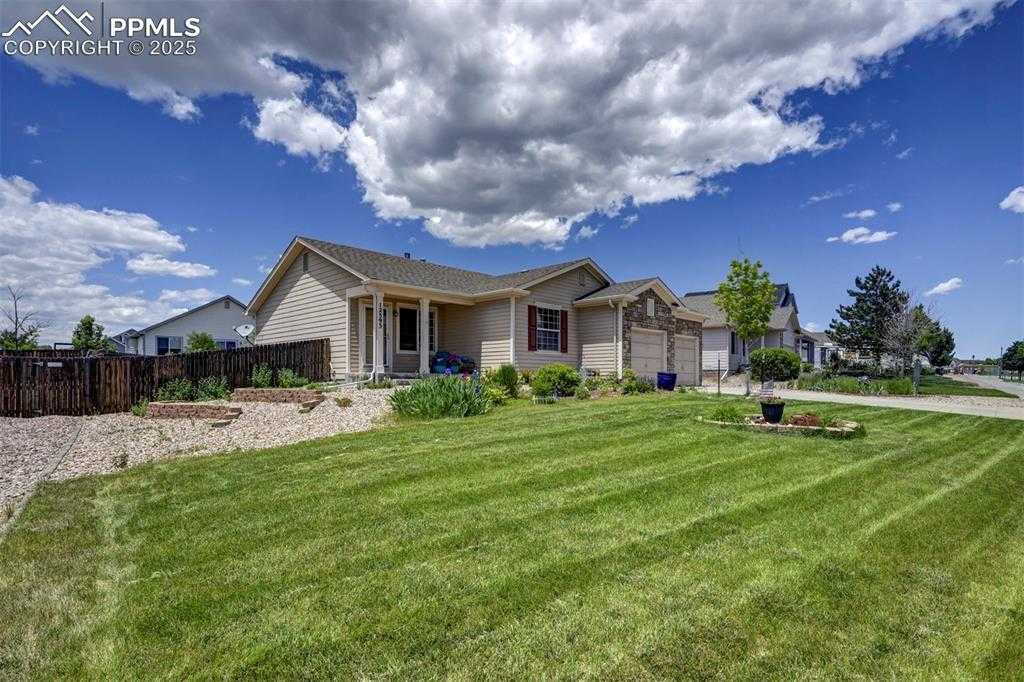 12593 Pine Valley Cir photo 1 of 17