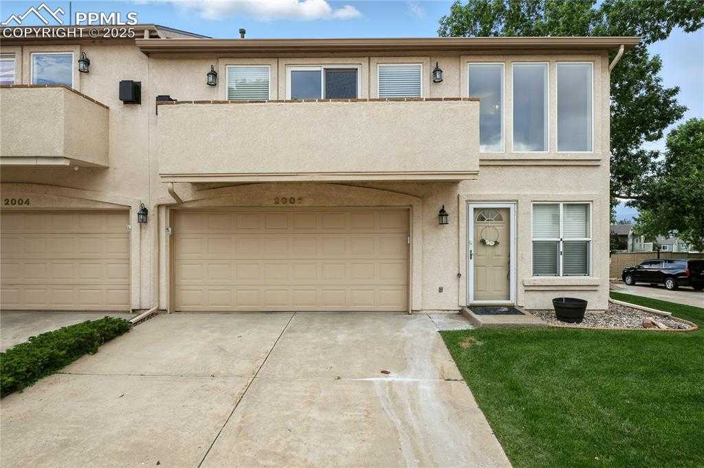 2006 Summerset Dr photo 1 of 37