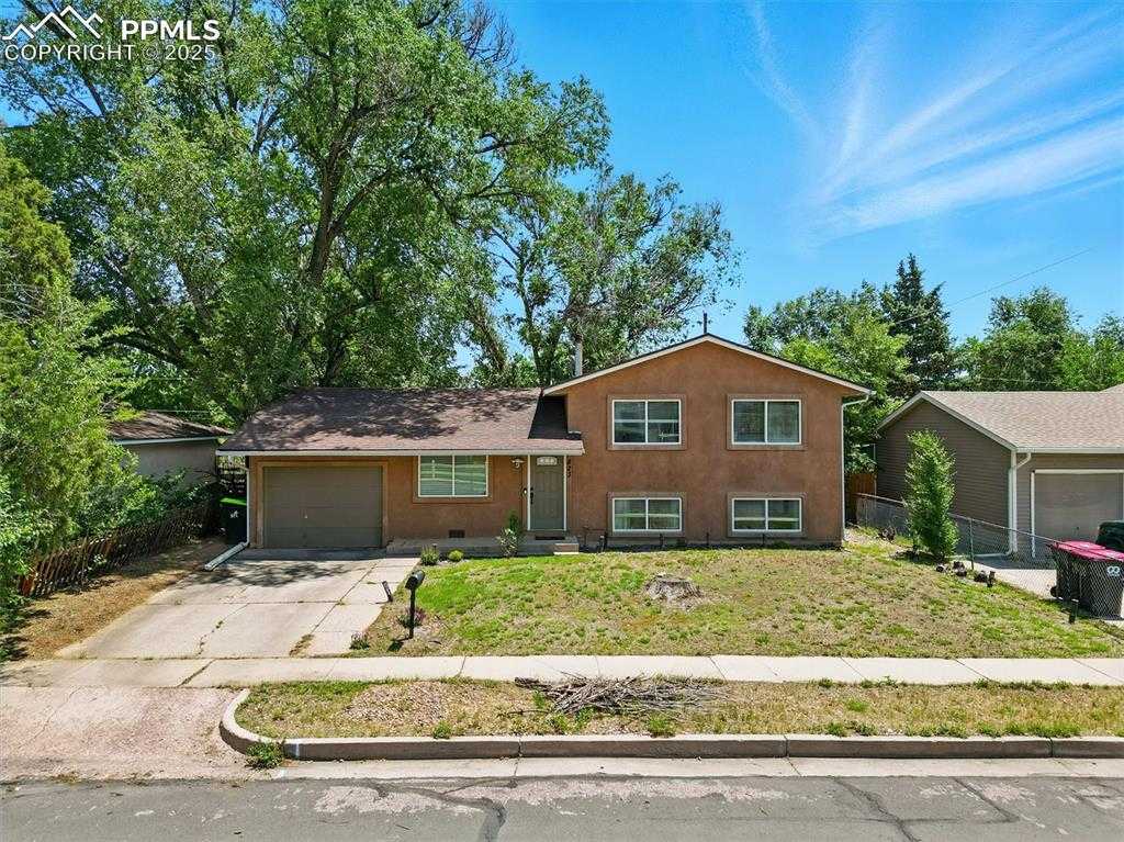 823 Sequoia Dr photo 1 of 44