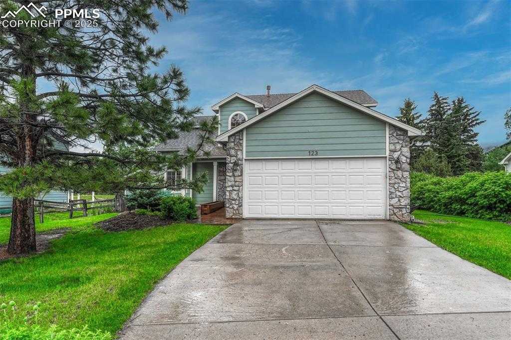 123 Wheat Ridge St photo 1 of 50