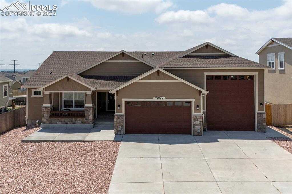 10639 Wingfiel Ln photo 1 of 44
