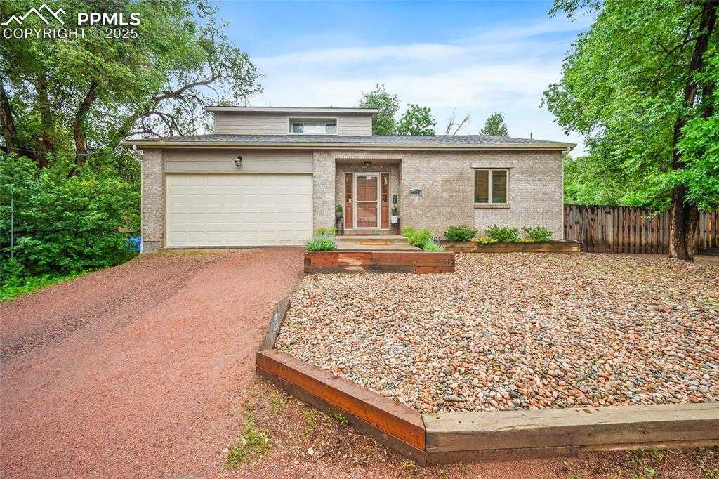 225 Laclede Ct photo 1 of 48