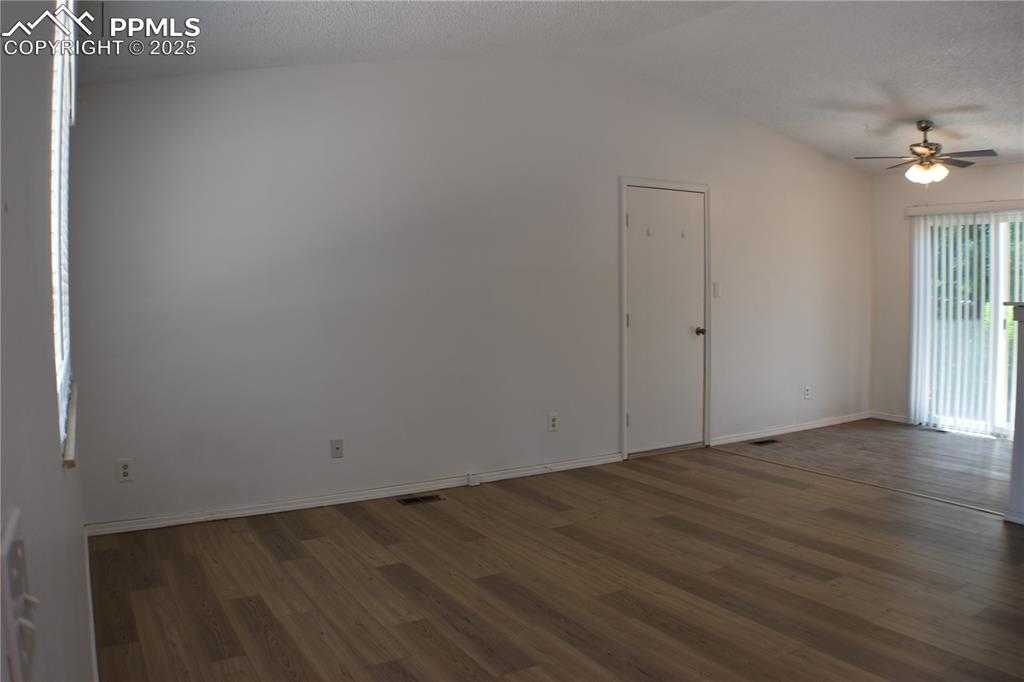 4585 Gatewood Dr photo 1 of 48