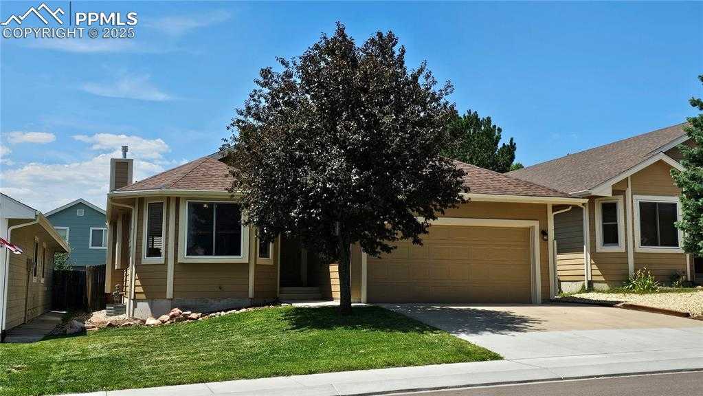 8286 Scarborough Dr photo 1 of 42