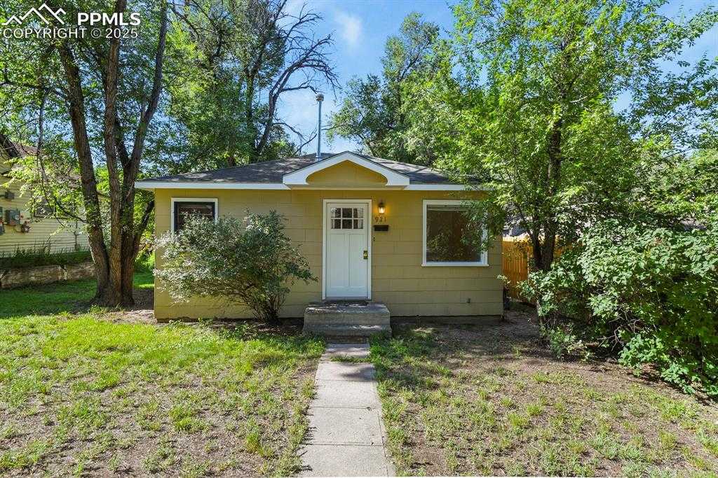 921 E. Cucharras St photo 1 of 24