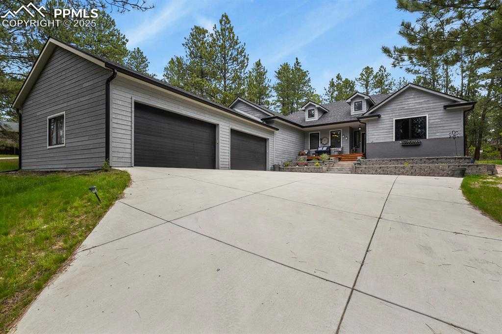 929 Tenderfoot Dr photo 1 of 35
