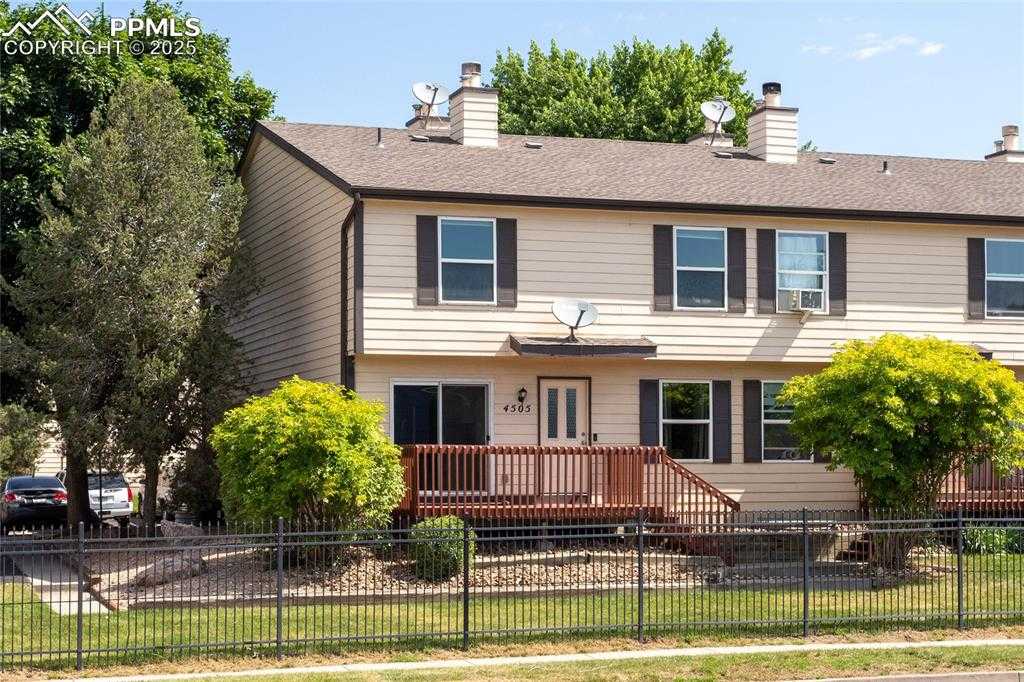 4505 Lamplighter Cir photo 1 of 39