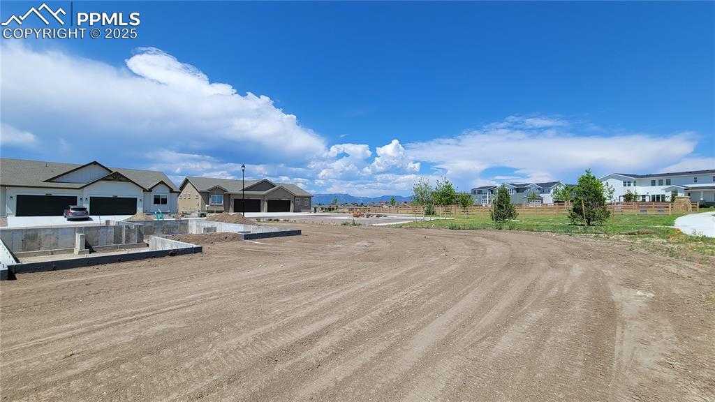 9516 Wolf Valley Dr photo 1 of 18
